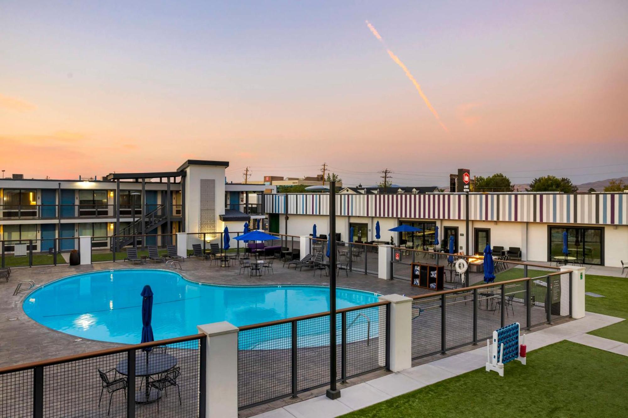 Aiden By Best Western South Reno Esterno foto